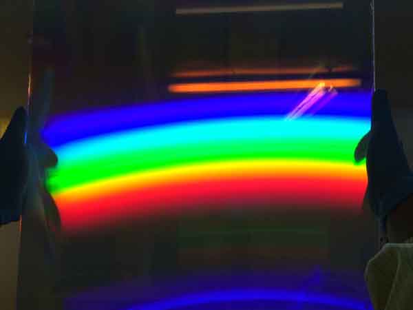 衍射光柵——包含衍射光的周期性結構的光學元件